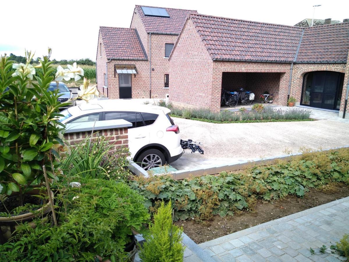 Vakantiewoning Mierzicht met privé wellness Boekhout Esterno foto